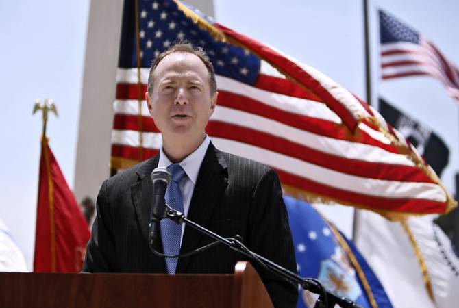 Adam Schiff va présenter un projet de loi reconnaissant l’indépendance et l’autodétermination de l’Artsakh et condamnant l’agression de l’Azerbaïdjan