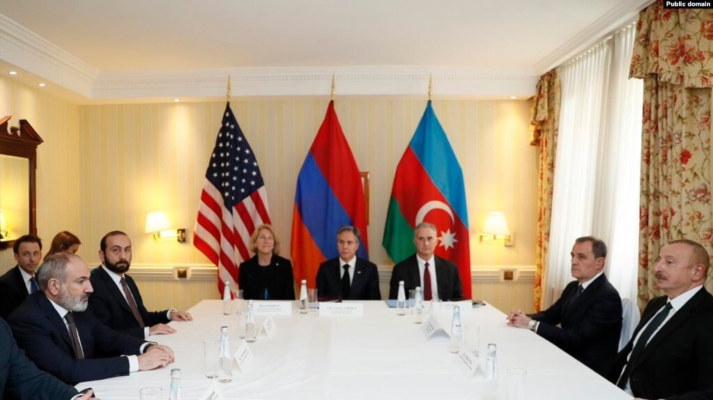 Les États-Unis soutiennent les efforts de paix entre l&rsquo;Arménie et l&rsquo;Azerbaïdjan avant de nouveaux pourparlers