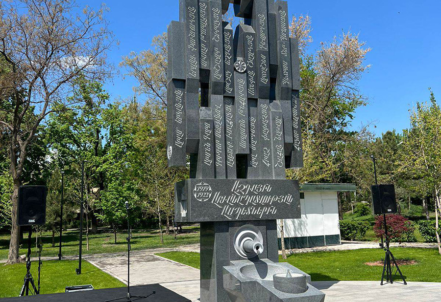 Si la statue de l’opération Nemesis n&rsquo;est pas démantelée à Erévan, de nouvelles sanctions seront appliquées contre l’Arménie affirme Mevlut Cavusoglu