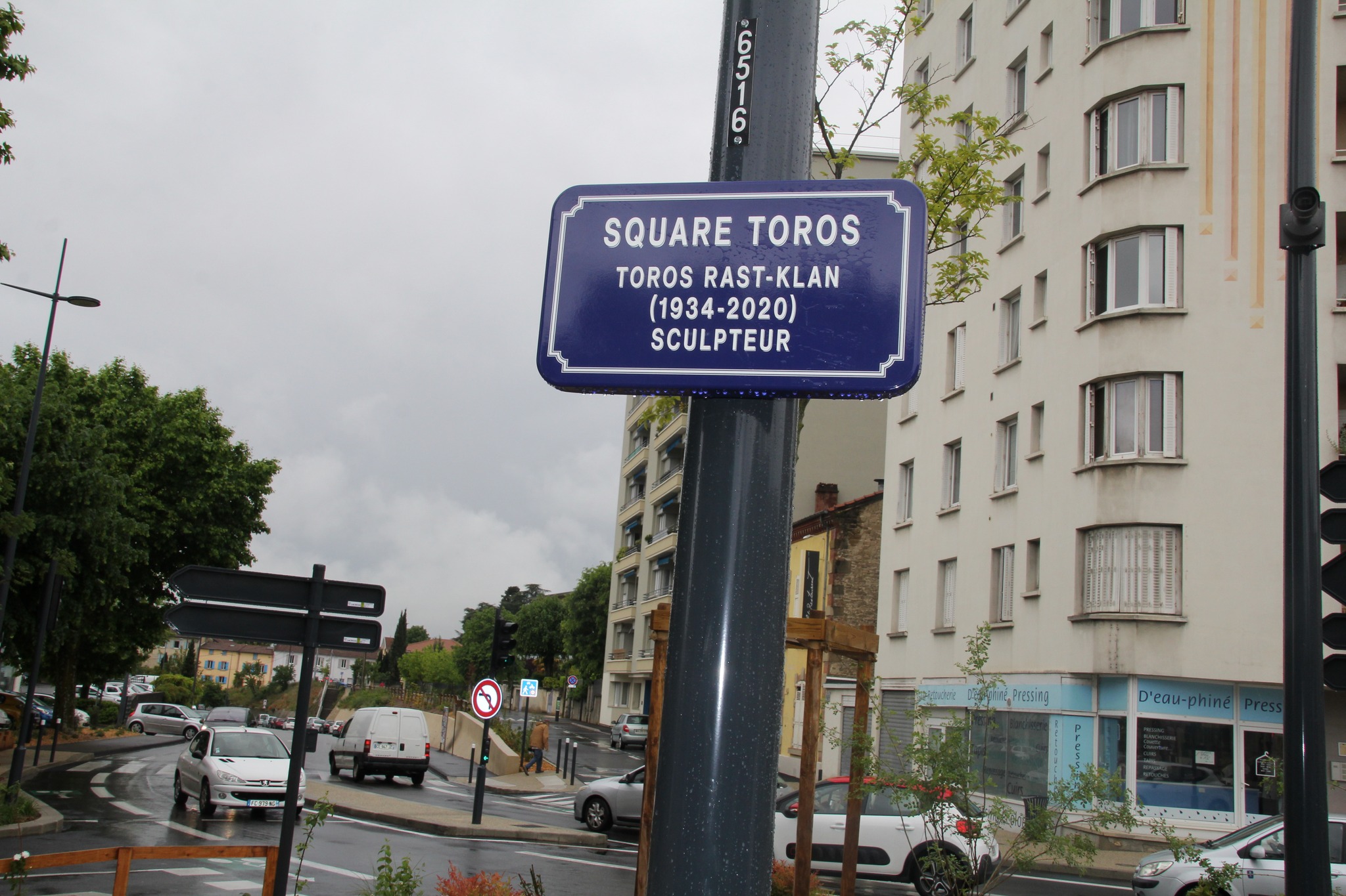 Inauguration du Square Toros (1934-2020) le sculpteur, à Romans (Drôme)
