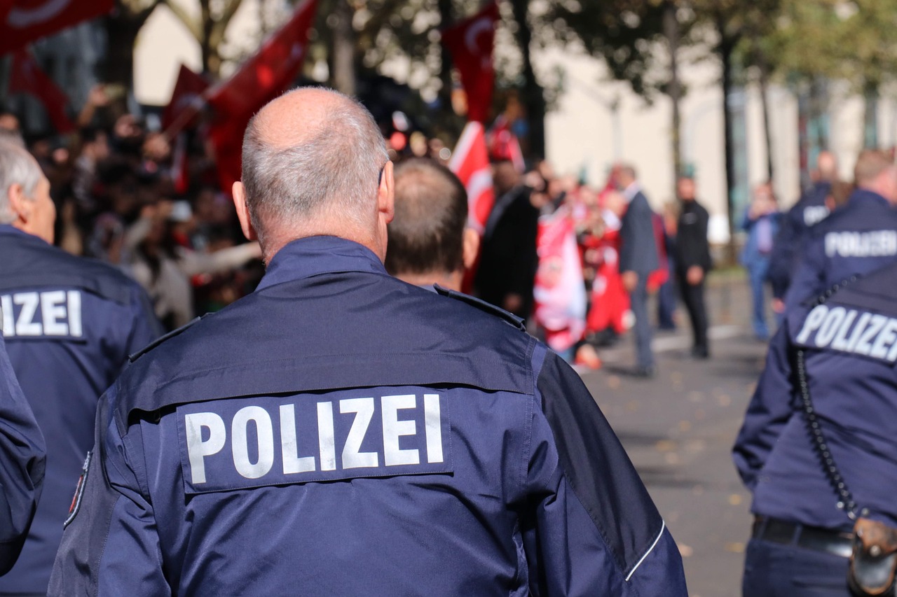 Ankara convoque l&rsquo;ambassadeur d&rsquo;Allemagne après des perquisitions chez des journalistes turcs