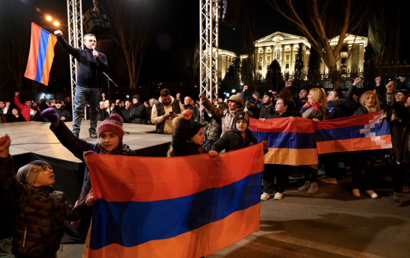 L’opposition arménienne met en garde Pachinian après ses déclarations relatives à la reconnaissance de l’intégrité territoriale de l’Azerbaïdjan