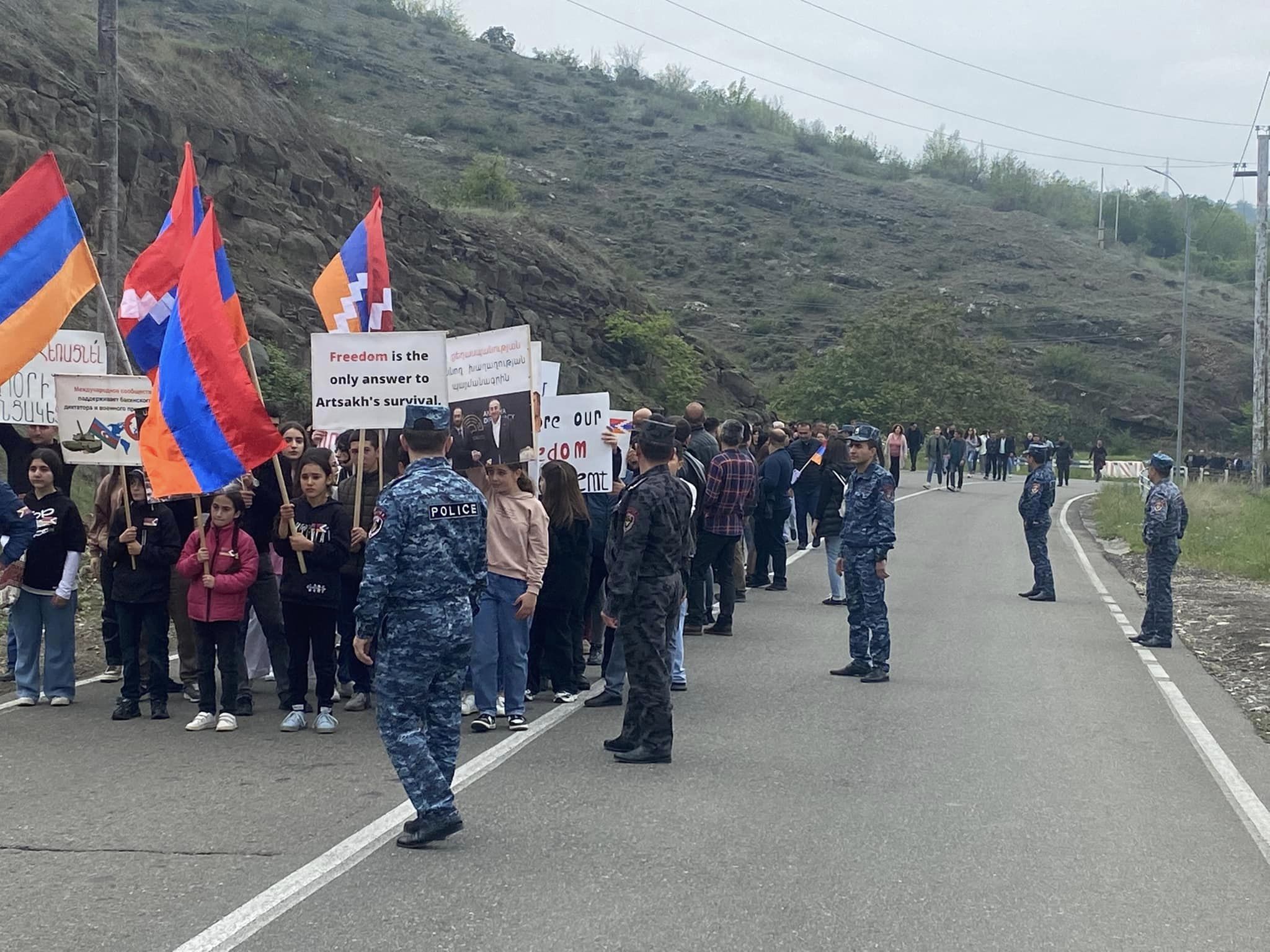 Les citoyens d&rsquo;Artsakh ont marché vers Zarin Bagh pour soutenir le rassemblement de Kornidzor en Arménie