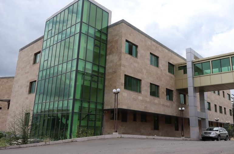 Des triplés, trois garçons, sont nés à Stepanakert