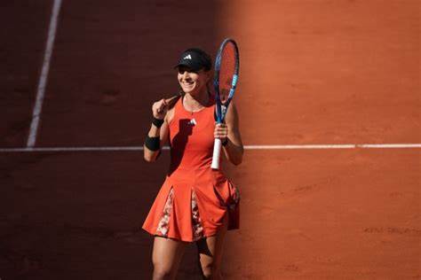 La joueuse de tennis arméno-russe Elina Avanesyan a remporté contre Belinda Bencic la 12e raquette du monde au 1er tour de Roland Garros