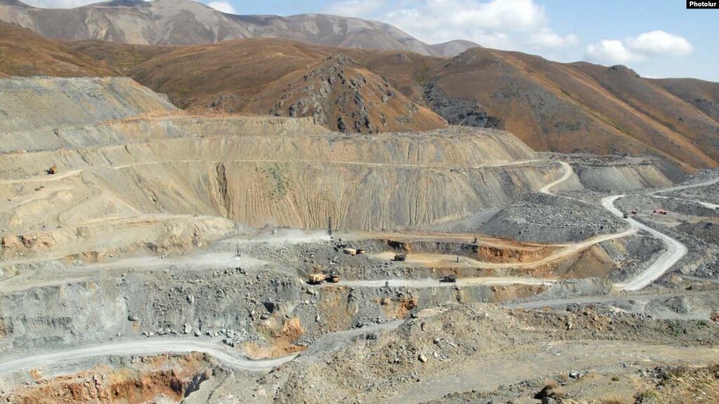 Fermeture de la mine d&rsquo;or de Sotk en raison de tirs azéris