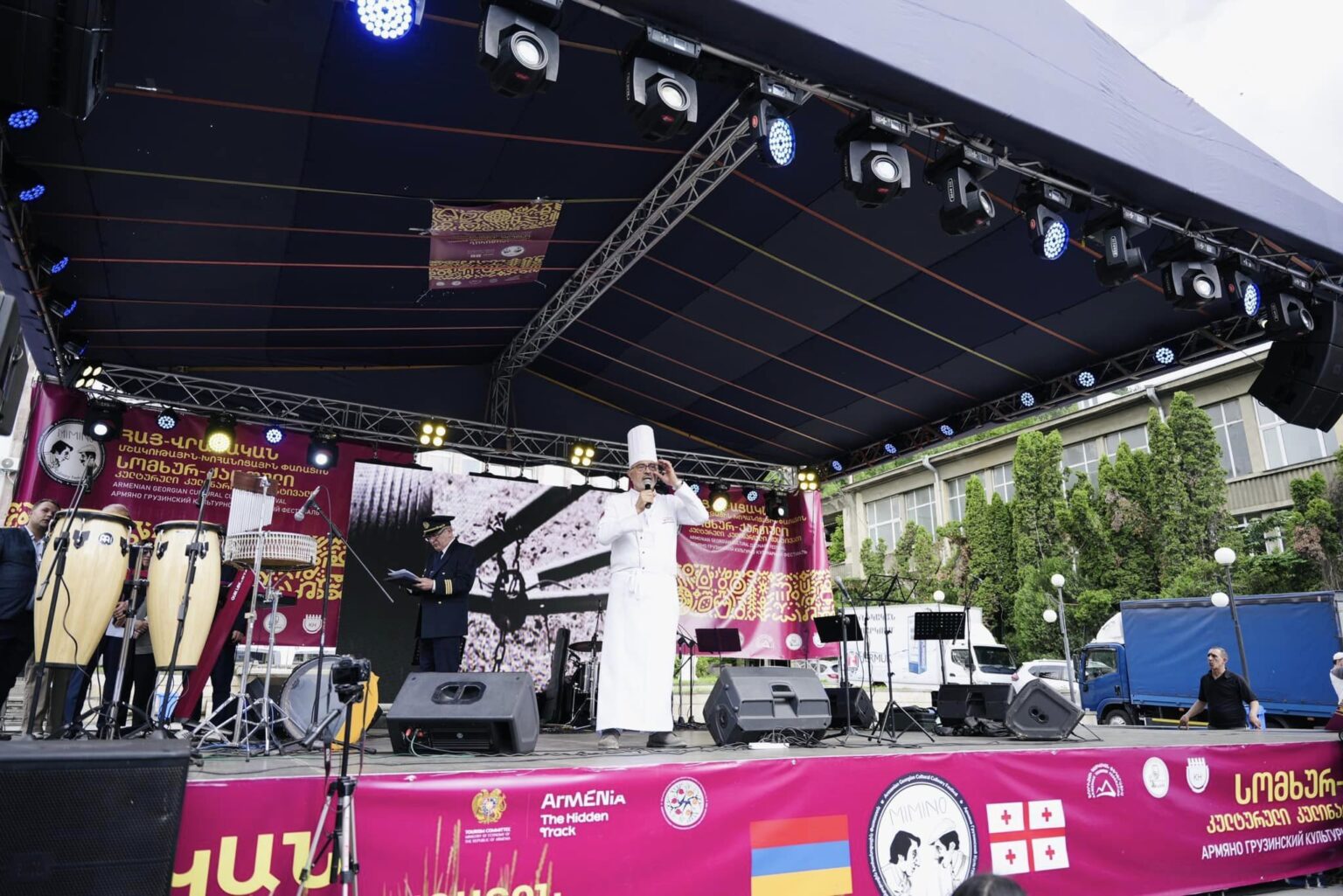 Au Festival « Mimino » à Dilidjan en Arménie, Arméniens et Géorgiens se sont affrontés dans le domaine de la cuisine