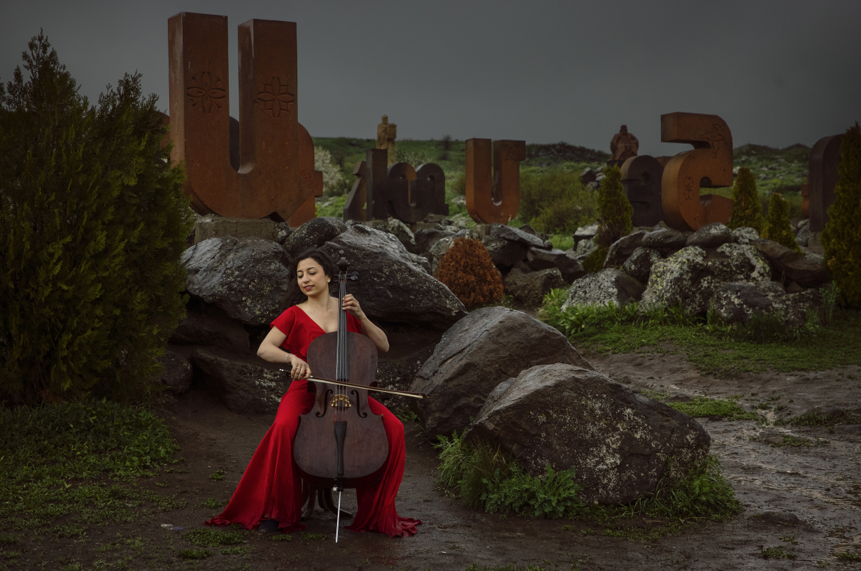 Astrig Siranossian, violoncelle et voix