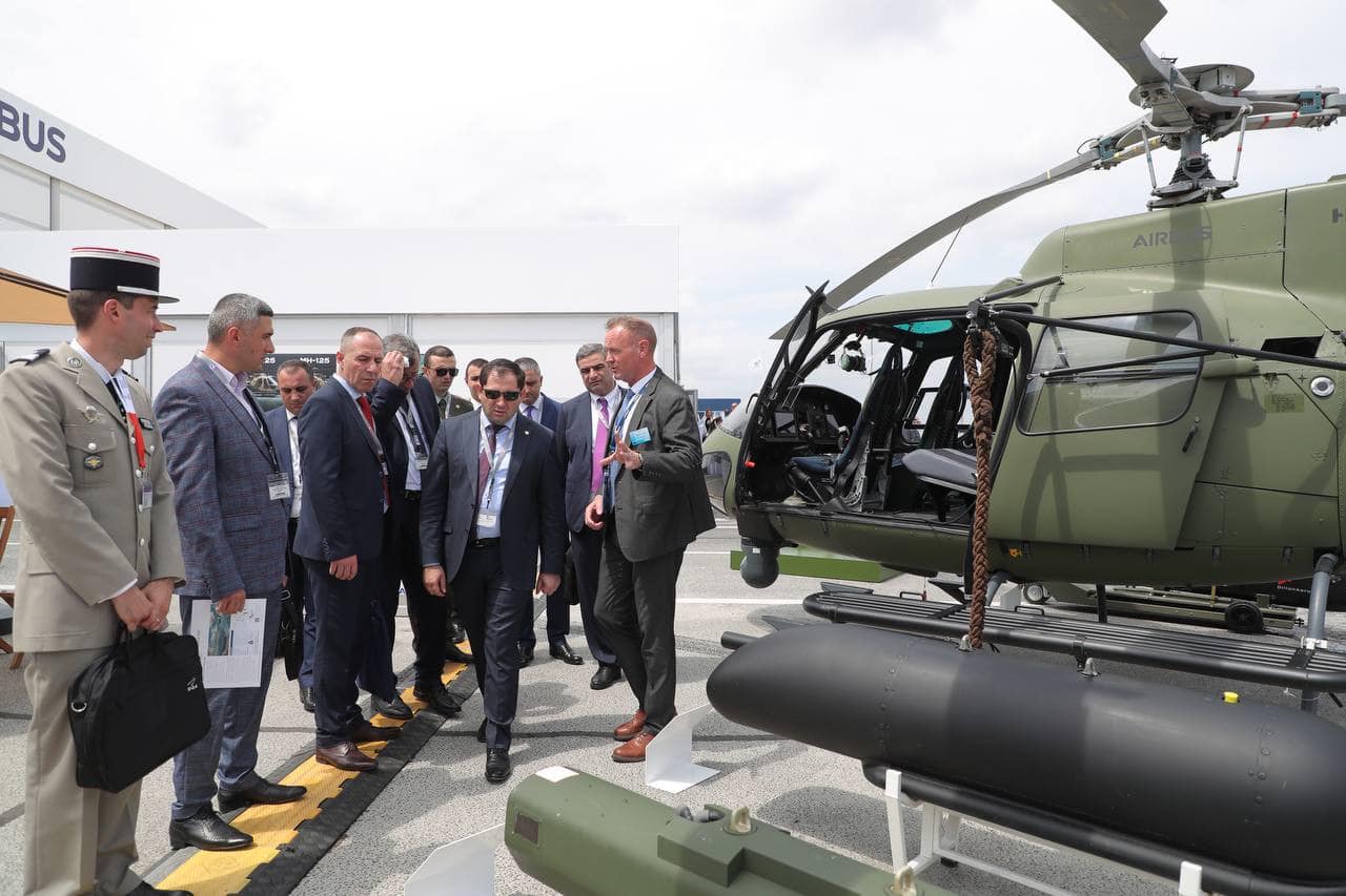 Le ministre arménien de la Défense, Suren Papikyan, a participé à l&rsquo;ouverture du Salon de l&rsquo;Aviation de Paris