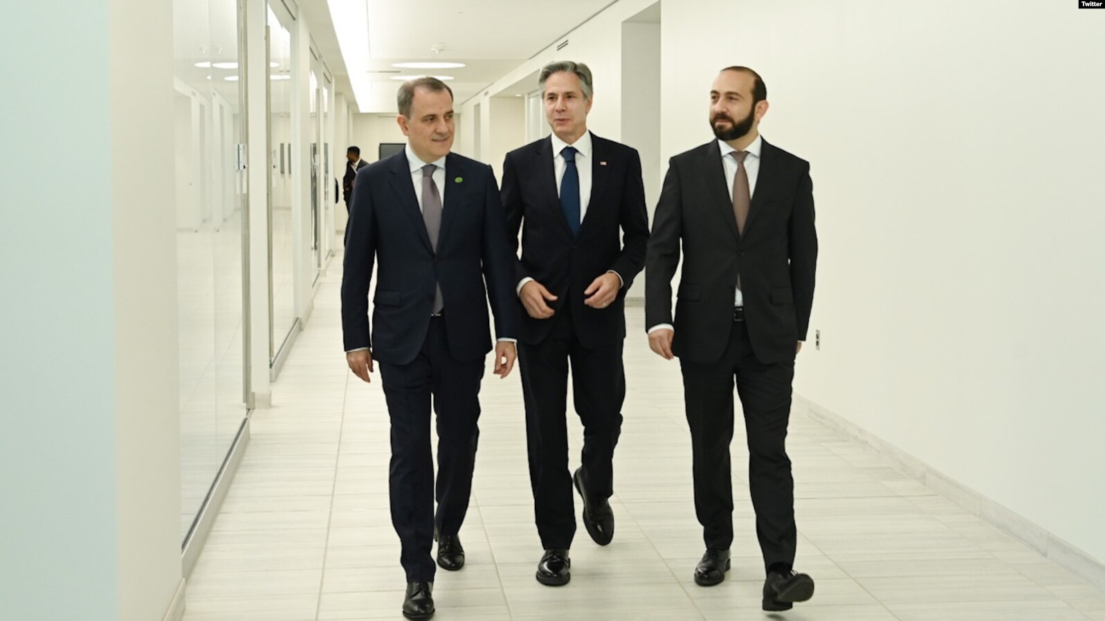 Les ministres des Affaires étrangères arménien et azéri entament de nouvelles discussions aux États-Unis