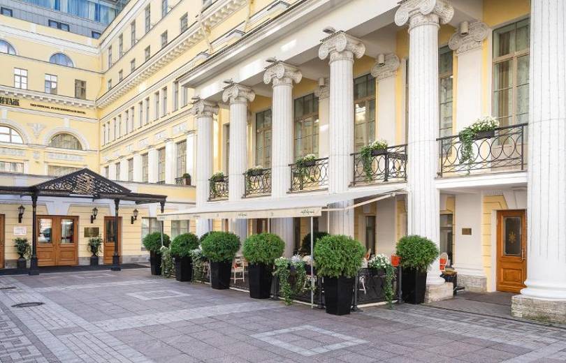 L&rsquo;hôtel officiel 5 étoiles Hermitage à Saint-Pétersbourg (Russie) est devenu la propriété de l&rsquo;Azerbaïdjan