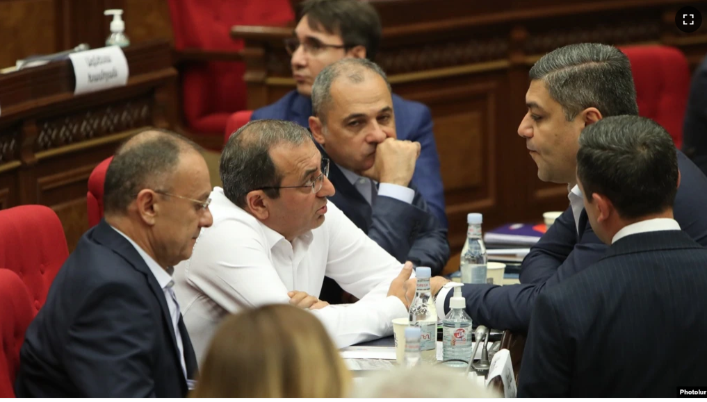 L’opposition ne présidera plus aucune commission du Parlement arménien