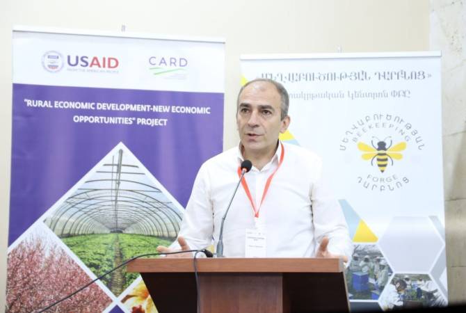 Le Forum Panarménien de l&rsquo;apiculture s&rsquo;est tenu pour la première fois à Erevan