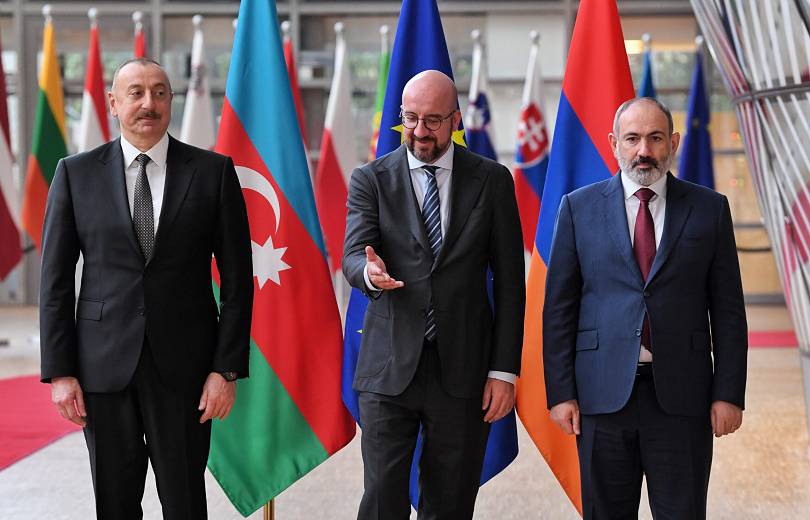 Charles Michel a invité Nikol Pachinian et Ilham Aliev à une réunion à cinq avec la participation des dirigeants de la France et de l&rsquo;Allemagne