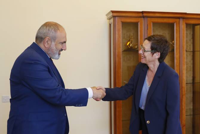 Le Premier ministre arménien Nikol Pachinian a…