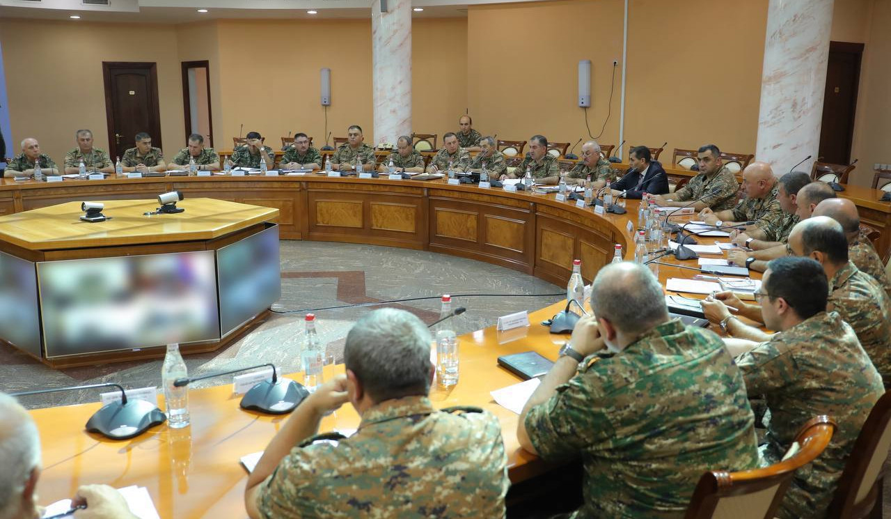 Une réunion du conseil militaire s&rsquo;est tenue sous la direction du chef de l&rsquo;état-major des forces armées d’Arménie