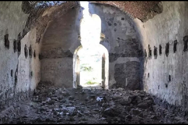 L&rsquo;église arménienne de Kars continue d&rsquo;être la cible de chasseurs turcs de trésors