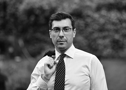 Un ex-ambassadeur appelle à l&rsquo;unité pour préserver l&rsquo;identité nationale et sauver Stepanakert