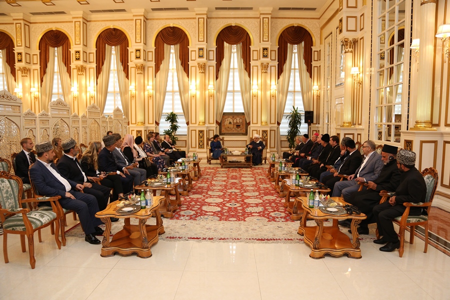Le show des religieux d’Azerbaïdjan continue