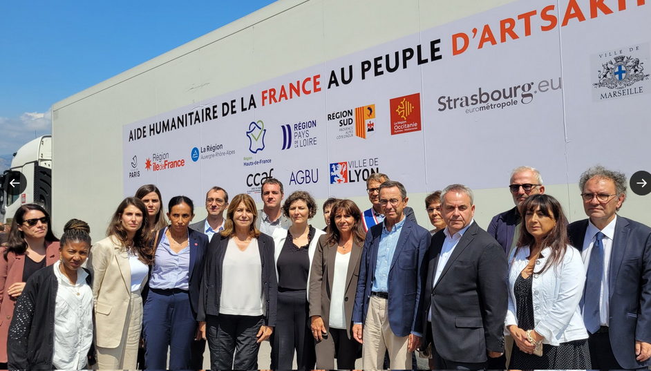 Anne Hidalgo et les élus français témoignent qu’aucune aide humanitaire ne peut entrer en Artsakh