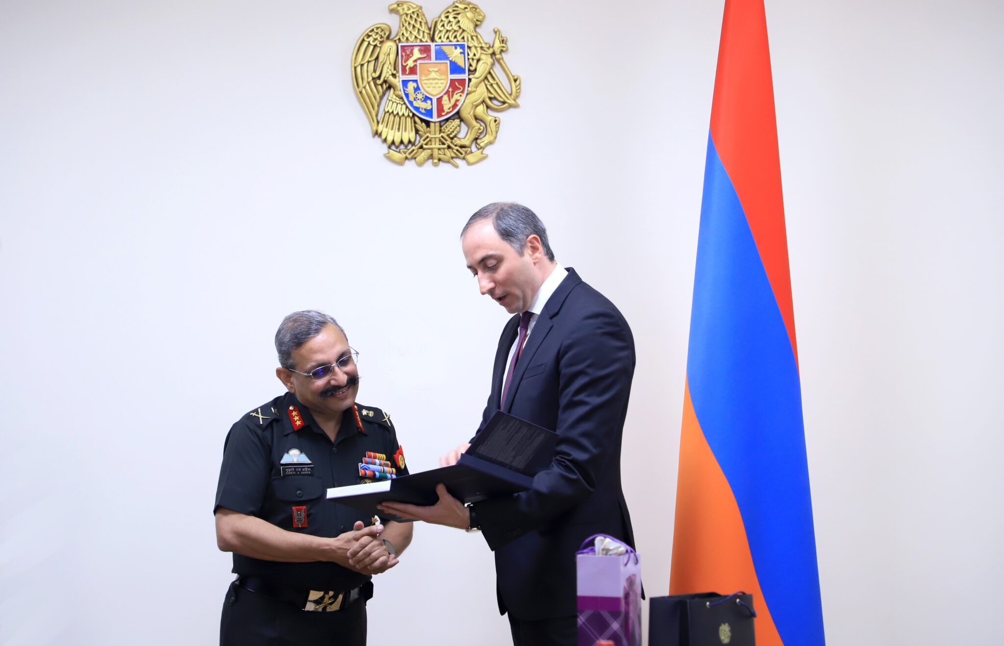 Les possibilités de coopération dans l&rsquo;industrie militaire entre l&rsquo;Arménie et l&rsquo;Inde ont été débattues