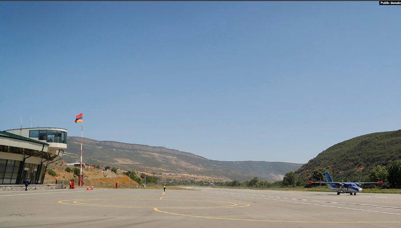 L&rsquo;aéroport arménien à nouveau touché par des tirs azéris