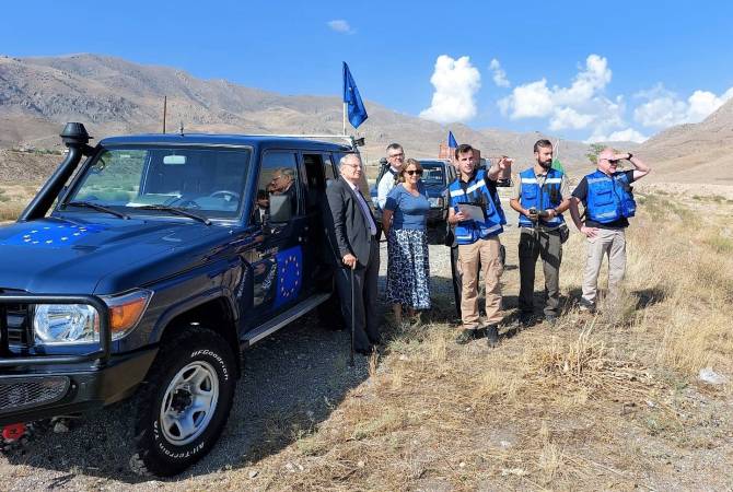 L&rsquo;ambassadeur de France et le président de la commission des relations extérieures de l&rsquo;Assemblée nationale française ont visité la région d&rsquo;Ararat