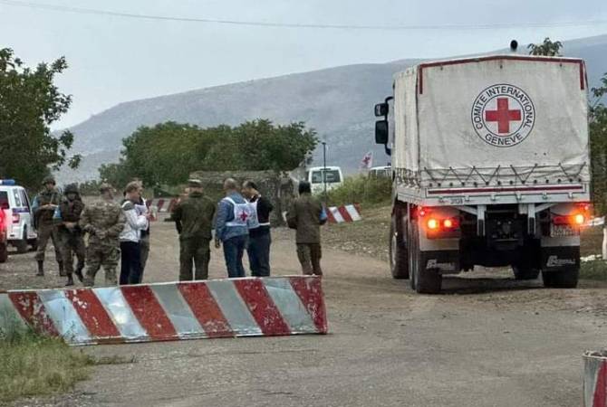 Le CICR a transporté de l&rsquo;aide humanitaire vers le Haut-Karabakh via le corridor de Latchine et la route d&rsquo;Aghdam (Akna)