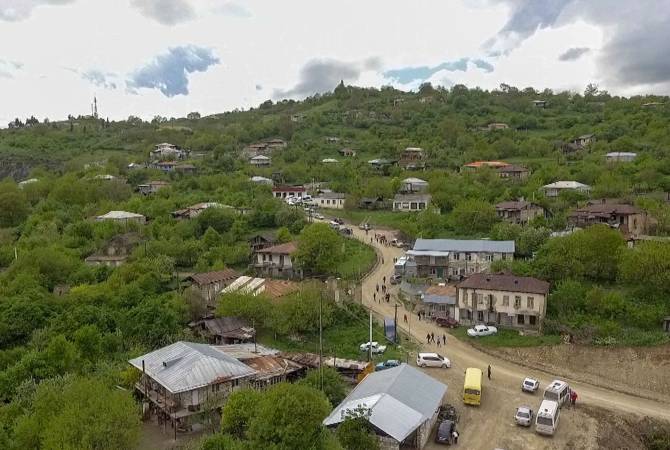 Artak Beglaryan annonce que les Azerbaïdjans sont en train de se diriger vers Stepanakert