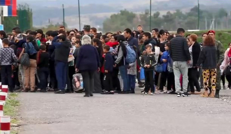 Le déplacement forcé de la population civile du Haut-Karabakh recevra une réponse ferme de la part de l’UE affirme Josep Borrell
