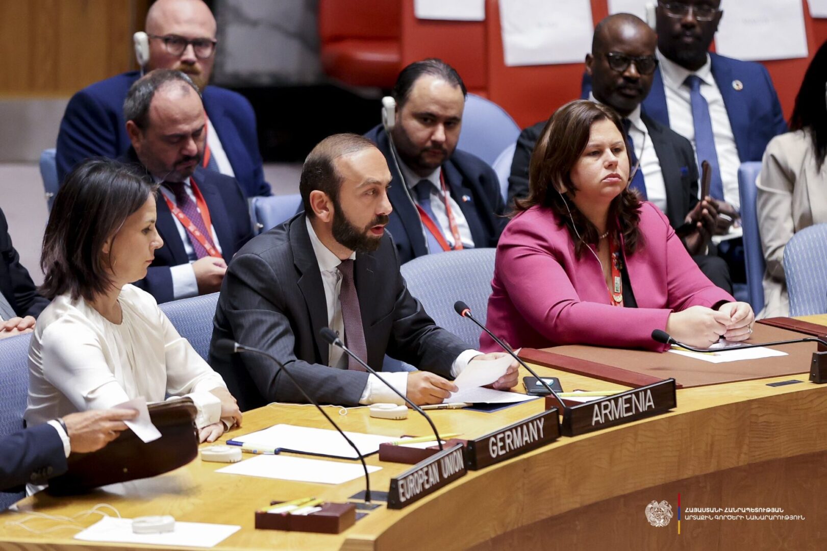 Jeyhun Bayramov le chef de la diplomatie azérie a remis en question l&rsquo;autorité du Conseil de Sécurité de l&rsquo;ONU