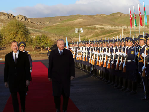 Rencontre Erdogan-Aliev lundi dans l&rsquo;enclave azerbaïdjanaise du Nakhitchevan