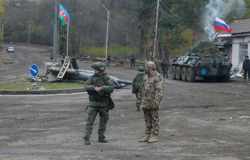 Le travail des soldats de maintien de la paix russes sur le « territoire de l&rsquo;Azerbaïdjan » fera l&rsquo;objet de discussions avec Bakou affirme Dimitri Peskov
