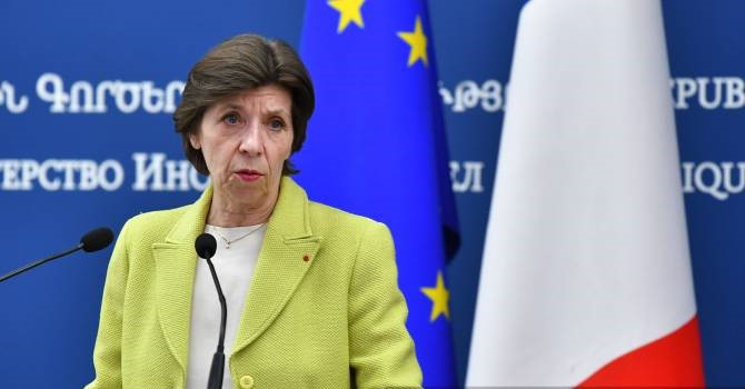 Arrivée à Erévan, la ministre française des Affaires étrangères s&rsquo;est félicitée de la ratification du Statut de Rome par l’Arménie