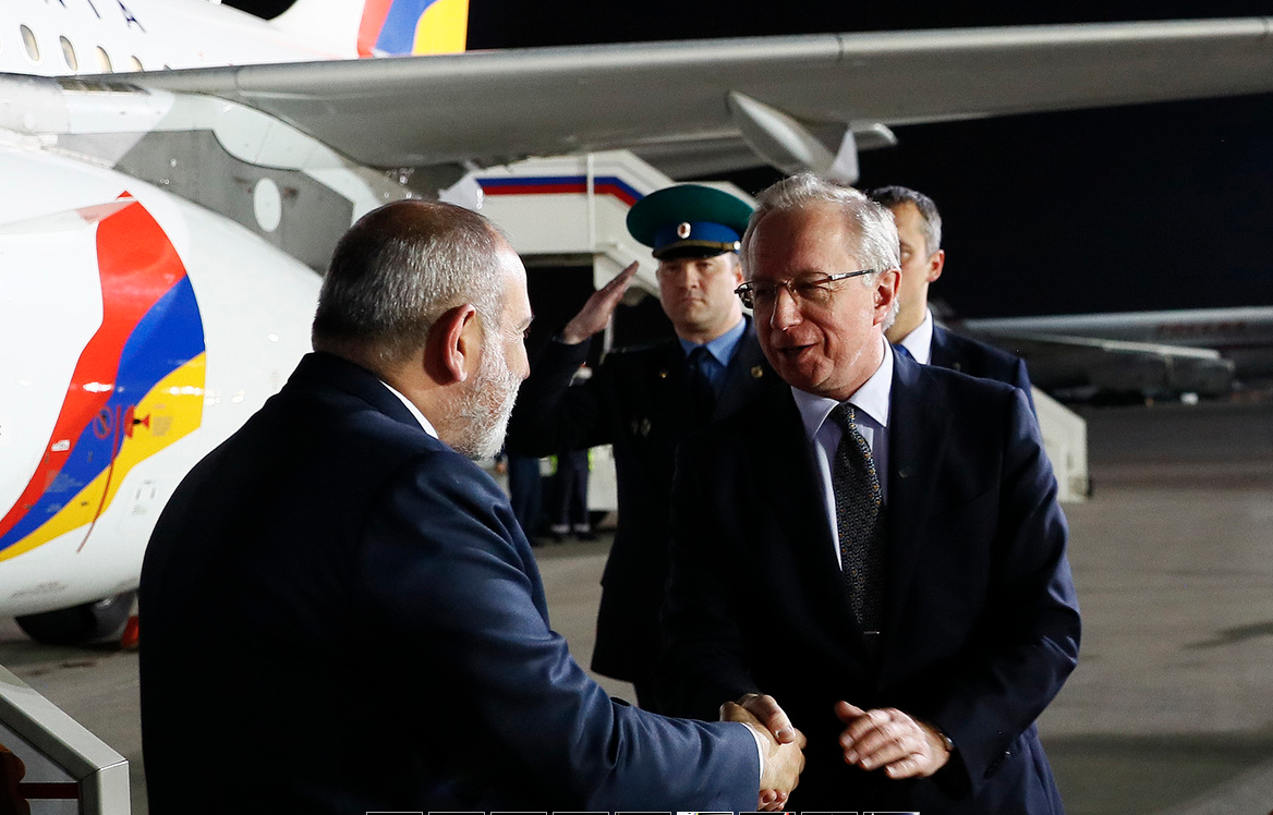 Un haut diplomate russe appelle à une coopération, sous condition, avec l’Occident, en vue d’une normalisation des relations entre Erevan et Bakou