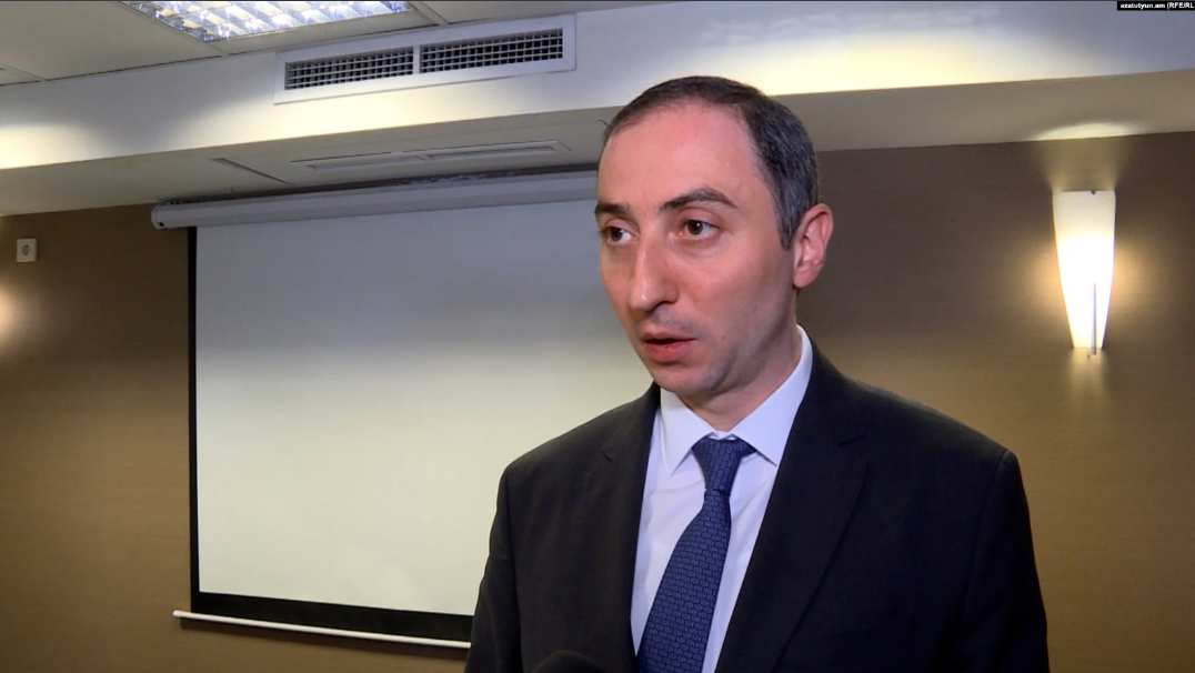 Le ministre n&rsquo;exclut pas l&rsquo;interdiction des émissions de la télévision russe en Arménie