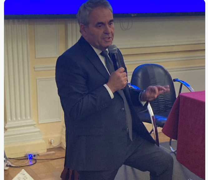 Prise de parole forte et claire de ⁦⁦ @xavierbertrand ⁩!Démonstration de solidarité et évocation des indispensables initiatives à prendre pour protéger l’#Armenie et sanctionner les acteurs de l’agression du #HautKarabagh!