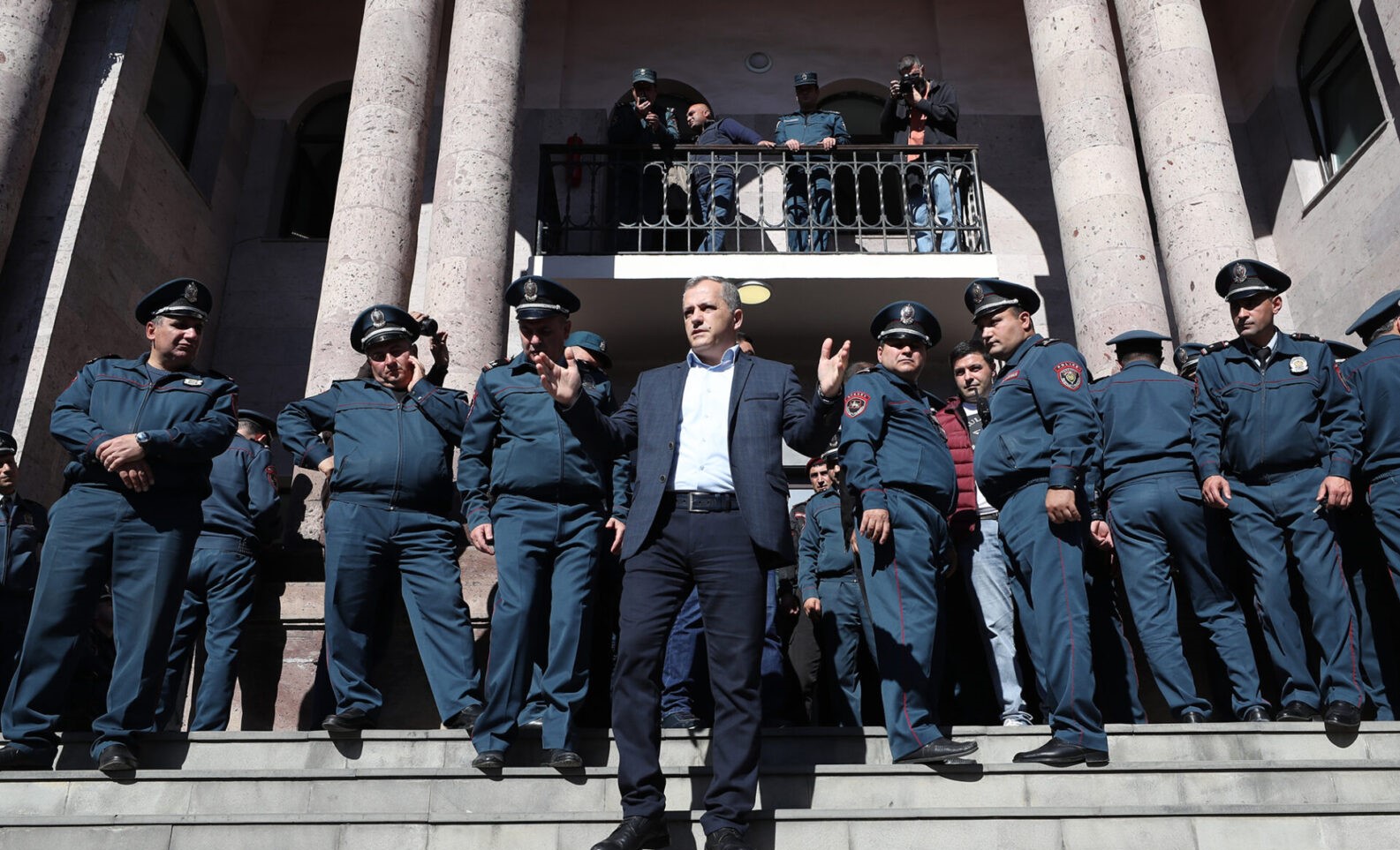 Samvel Shahramanyan a présenté les détails de la rencontre avec un groupe de citoyens déplacés de force du Haut-Karabakh