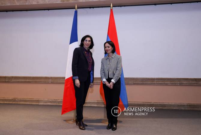 Rencontre entre la ministre française de la Culture et son homologue Zhanna Andreasyan