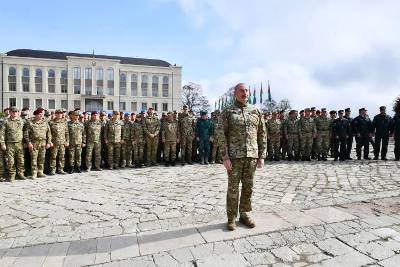 Le dictateur Aliev prépare un défilé militaire de la victoire à Stepanakert le 8 novembre