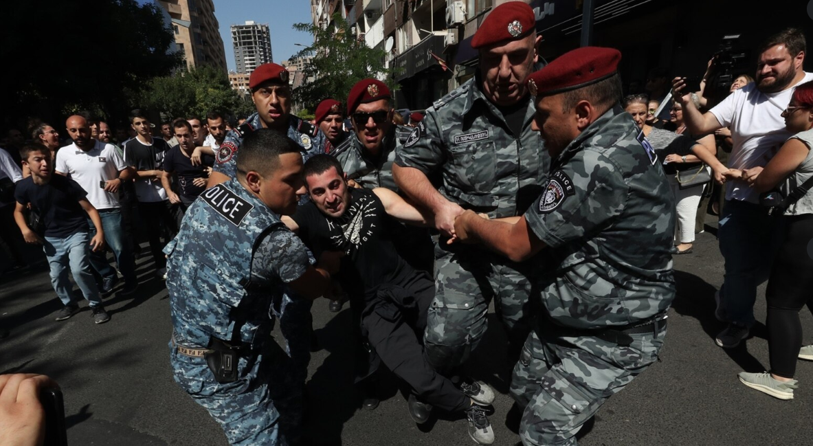 De nouveaux Arméniens emprisonnés à la suite de manifestations antigouvernementales