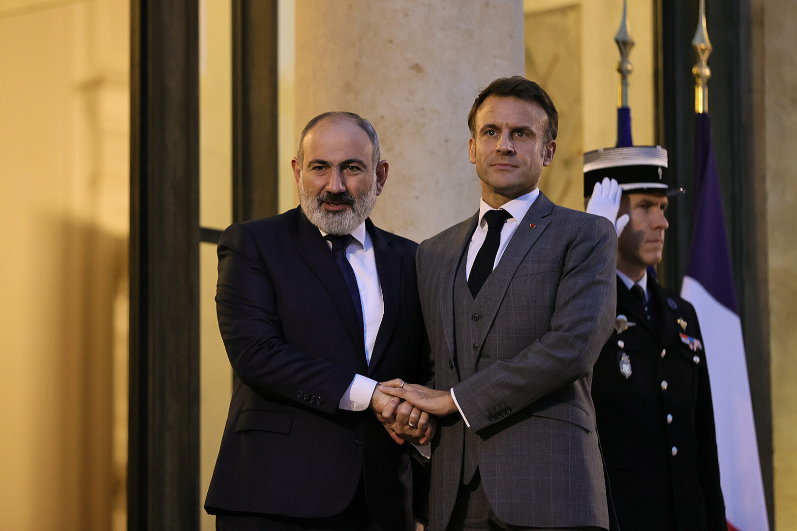 La rencontre du Premier ministre arménien et du président français a eu lieu à Paris dans une ambiance chaleureuse