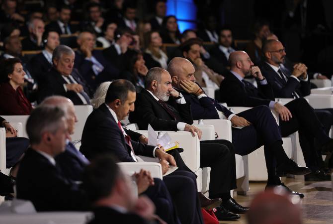 Le Premier ministre arménien a participé à la cérémonie d&rsquo;ouverture de la « 6ème Forum sur la paix » à Paris