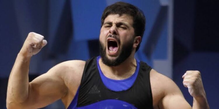 Garik Karapetyan (Arménie) est devenu médaillé d&rsquo;or du Championnat du monde junior d&rsquo;haltérophilie qui se déroule au Mexique