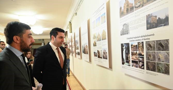 Une exposition au Parlement présente la présence historique et culturelle des Arméniens à Bakou