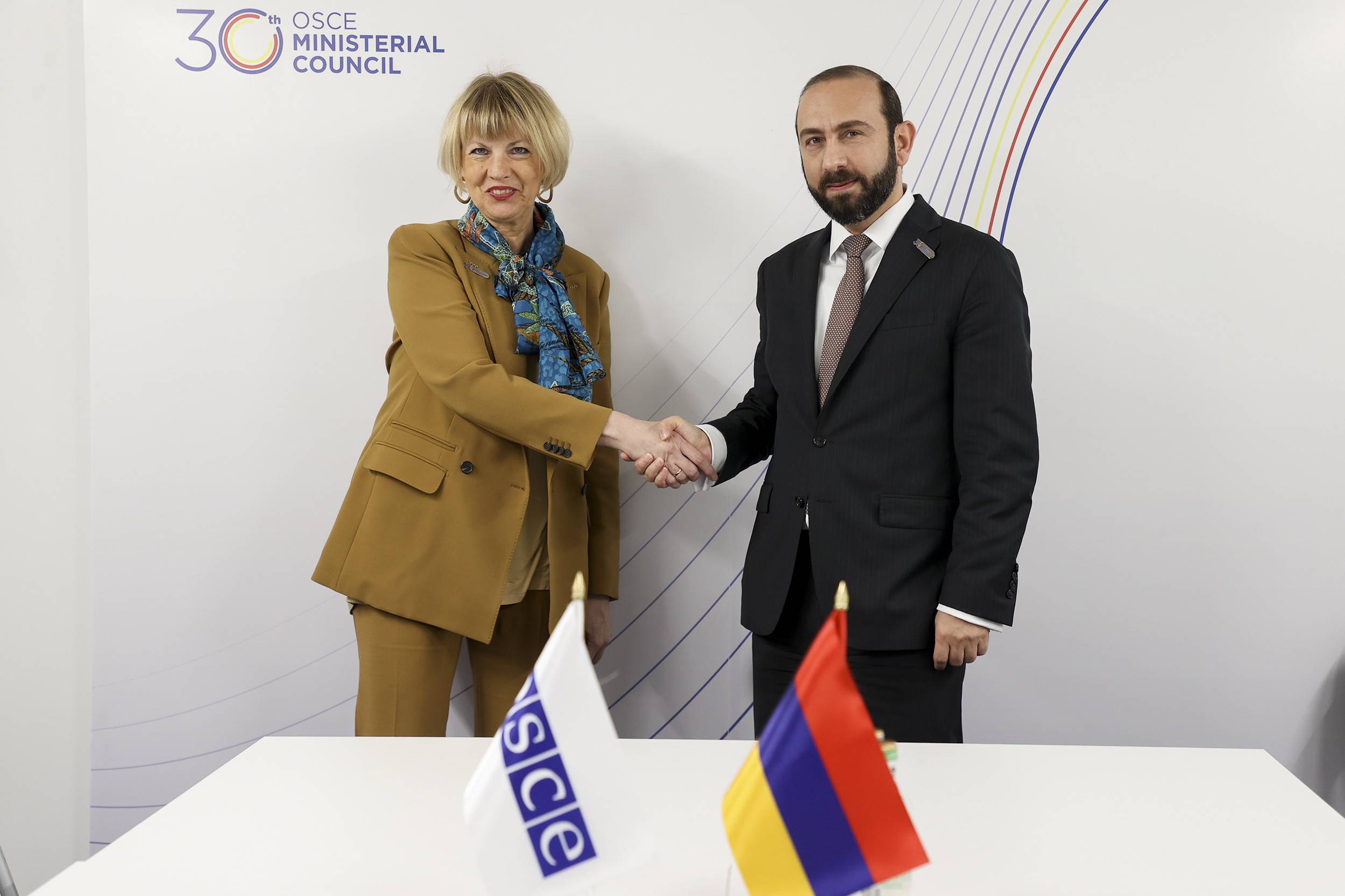 Rencontre d&rsquo;Ararat Mirzoyan avec la secrétaire générale de l&rsquo;OSCE