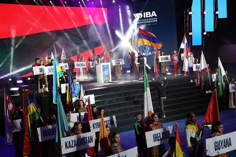 9 représentants de l&rsquo;Arménie en finale du championnat du monde junior de boxe qui se déroule à Erévan