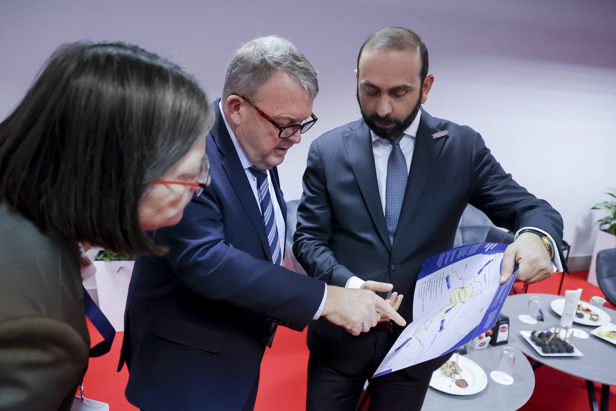 Ararat Mirzoyan a présenté le projet arménien de « Carrefour de la paix » au président de l&rsquo;AP OSCE et aux ministres des Affaires étrangères de la Suisse et de la Norvège