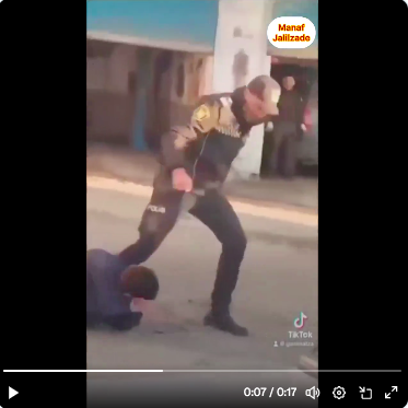 La police azerbaïdjanaise bat un enfant de 12 ans dans la rue