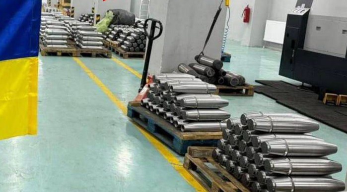 L&rsquo;Azerbaïdjan a produit secrètement des milliers d&rsquo;obus pour les forces armées ukrainiennes